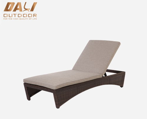 Estructura de diván al aire libre de aluminio de diseño moderno con revestimiento de polvo Beach Sun Lounge Bed